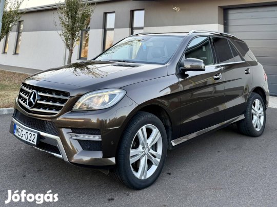 Mercedes-Benz ML 350 Bluetec (Automata) AMG//2....