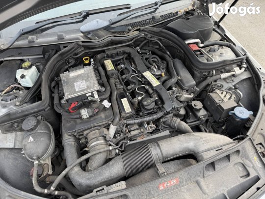 Mercedes Benz OM651911 220cdi motor