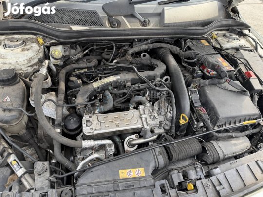 Mercedes Benz OM651930 220CDi motor