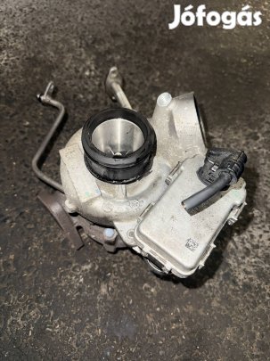 Mercedes Benz OM651  szimpla turbó