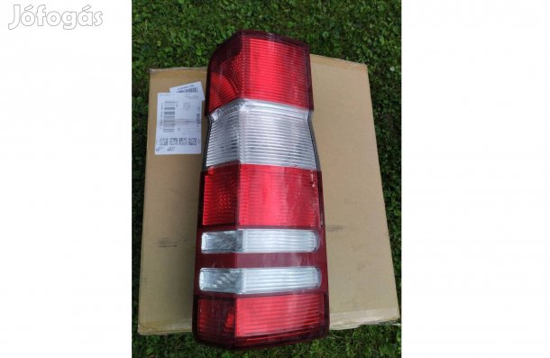 Mercedes Benz Sprinter gyári jobb hátsó lámpa foglalattal