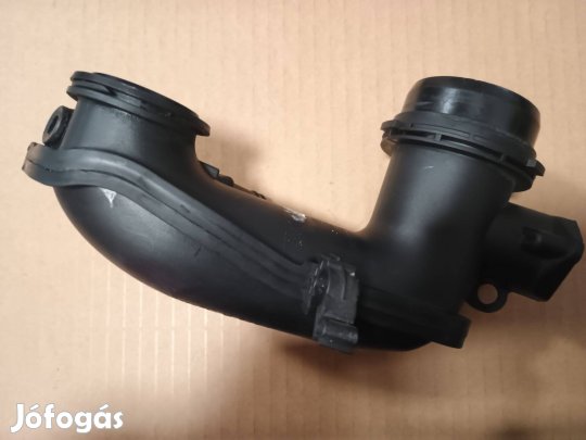 Mercedes-Benz W169 levegőcső 6680900529