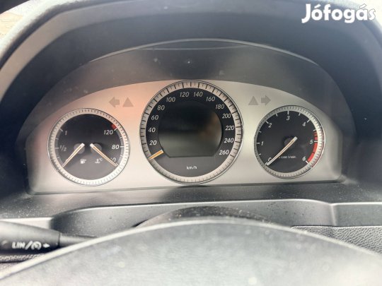 Mercedes Benz W204 C 320CDI óracsoport