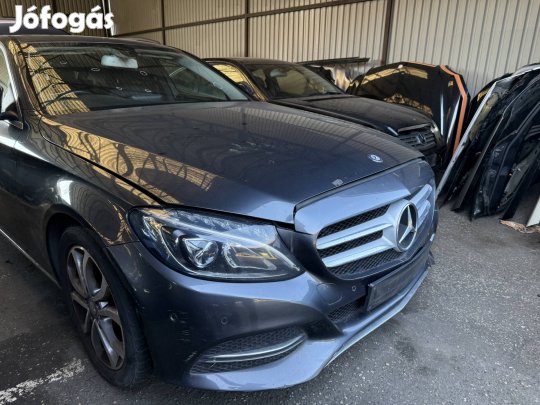 Mercedes Benz W205 C komplett csavaros eleje