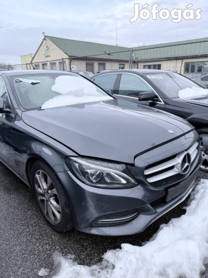 Mercedes Benz W205 C komplett csavaros eleje