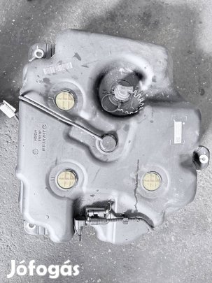 Mercedes Benz W207 E coupe 350CDI Adblue tartály komplett