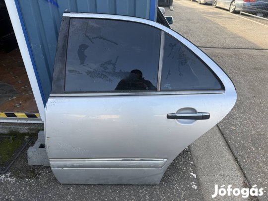 Mercedes Benz W210 E bal hátsó ajtó rozsdamentes