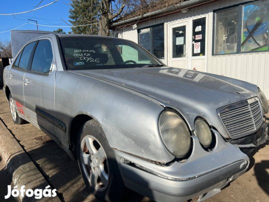 Mercedes-Benz W210 (2000) 2.2CDI 611961 Alkatrészek #NM168