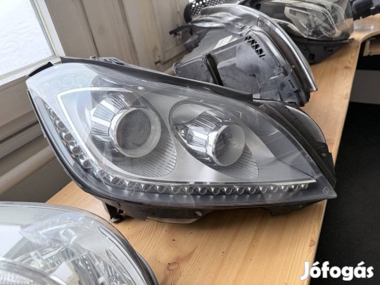 Mercedes Benz W219 CLS lámpa pár