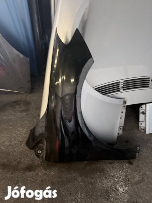 Mercedes Benz W246 B jobb első sárvédő