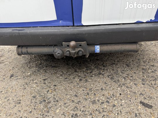 Mercedes Benz W447 Vito vonóhorog