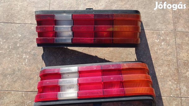 Mercedes Benz w201 190 gyári bontott hátsó lámpa