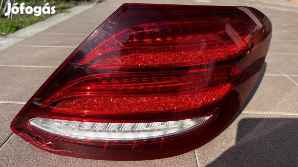 Mercedes Benz w213 jobb hátsó lámpa