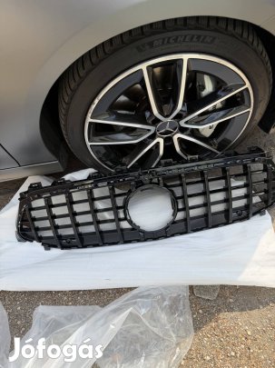 Mercedes CLA hűtőrács