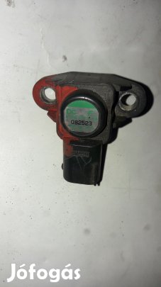 Mercedes C W202 Töltőnyomás Érzékelő