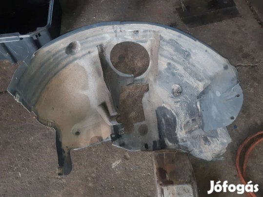 Mercedes C W203 Bal Első Dobbetét