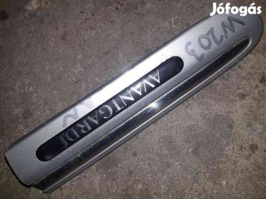 Mercedes C W203 Bal Első Oldal Díszléc