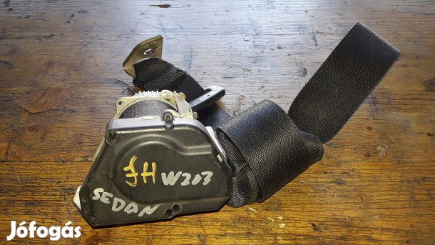 Mercedes C W203 Jobb Hátsó Biztonsági Öv