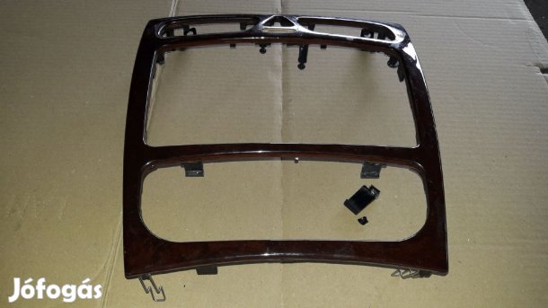 Mercedes C W203 Középkonzol Keret