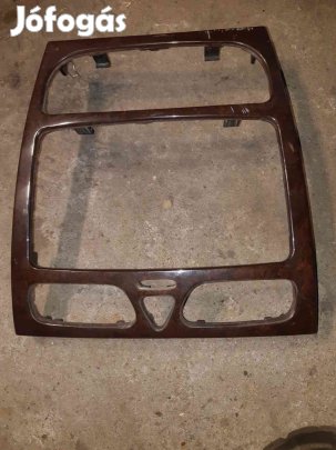 Mercedes C W203 Középkonzol Keret