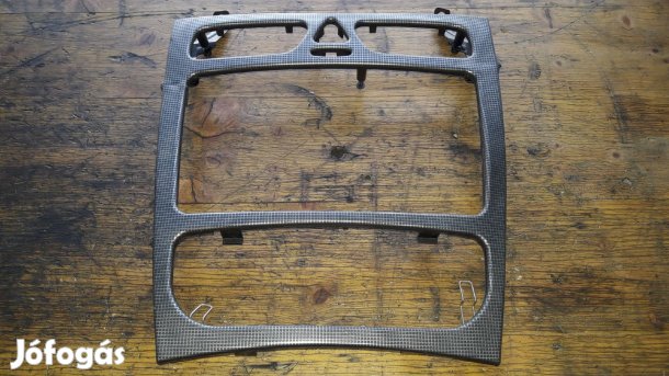 Mercedes C W203 Középkonzol Keret