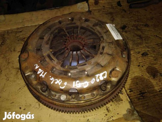 Mercedes C W203 Kuplung Szett + Kettőstömegű Lendkerék