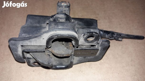 Mercedes C W203 Motorháztető Zárszerkezet