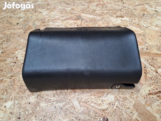 Mercedes C W203 (2000-2007) Kesztyűtartó