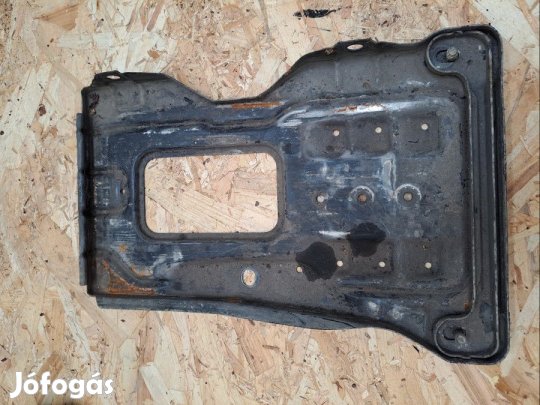 Mercedes C W203  (2000-2007) 2.2Cdi Diesel Akumlátortartó