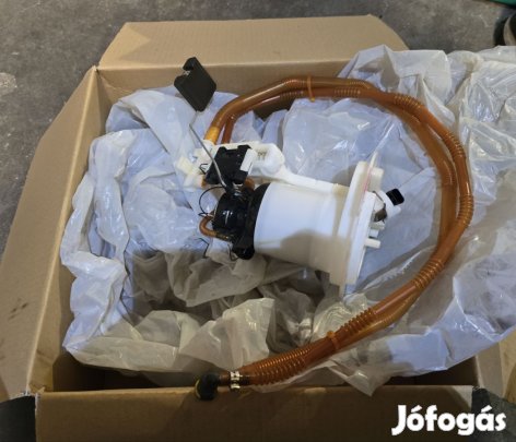 Mercedes C (W204), E (W212), GLK (X204) bal üzemanyag szivattyú -