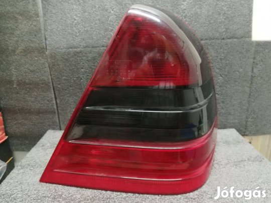 Mercedes C hátsólámpa jobb 1996-2002 foglalattal