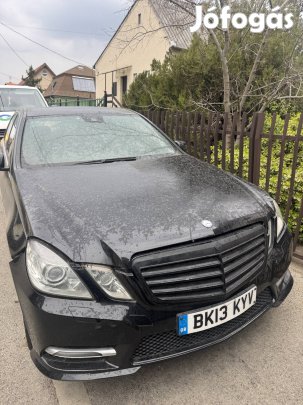 Mercedes E220 alkatrészek