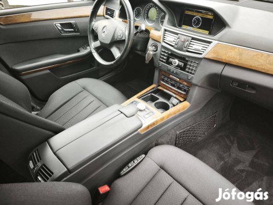 Mercedes E 350 CDI 4 Matic garantált 224 000 km, gyári fényezés,