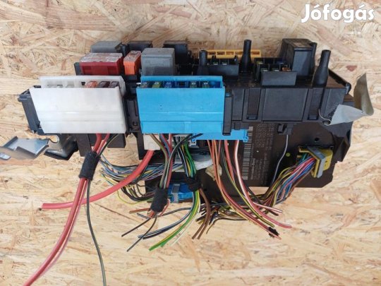 Mercedes E Class W212 (2009-2016) 2.2 Cdi Diesel Biztosíték Tábla