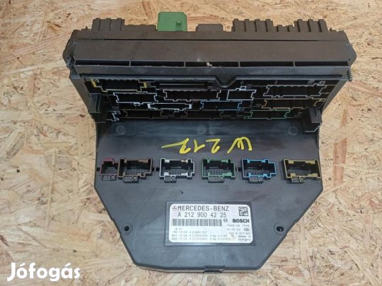 Mercedes E Class W212 (2009-2016) 2.2 Cdi Diesel Biztosíték Tábla