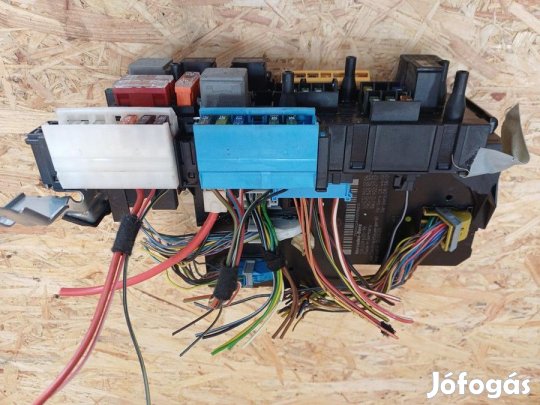 Mercedes E Class W212 (2009-2016) 2.2 Cdi Diesel Biztosíték Tábla