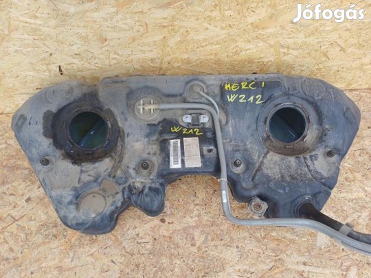 Mercedes E Class W212 (2009-2016) 2.2 Cdi Diesel Üzemanyagtank