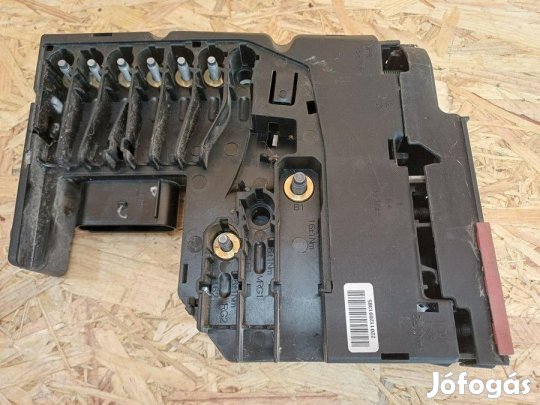 Mercedes E Class W212 (2009-2016) Biztosíték Doboz