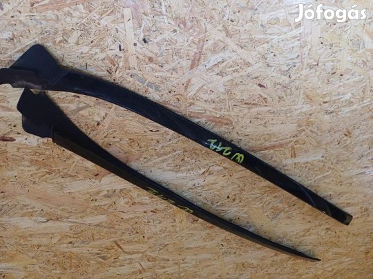 Mercedes E Class W212 (2009-2016) Első Szélvédő Díszléc Pár