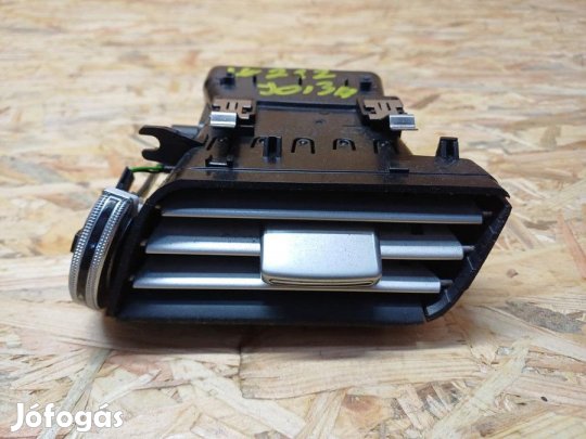 Mercedes E Class W212 (2009-2016) Jobb Szellőző