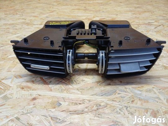 Mercedes E Class W212 (2009-2016) Középső Szellőző