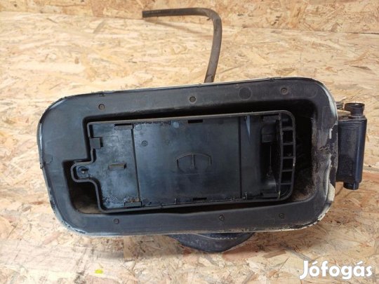 Mercedes E Class W212 (2009-2016) Tankajtó