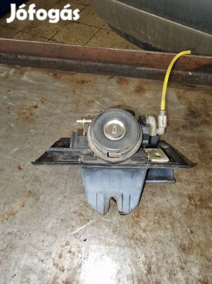 Mercedes E W210 Csomagtérajtó Zár