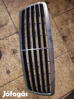 Mercedes E W210 Hűtőrács
