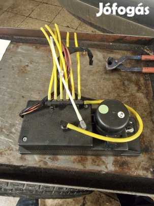 Mercedes E W210 Központizár Kompresszor