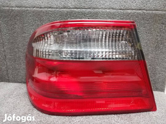 Mercedes E W210 hátsólámpa bal külső