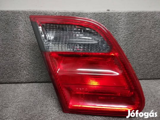 Mercedes E hátsólámpa bal Avangard