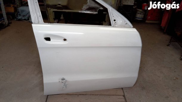 Mercedes Gle-hez jobb első ajtó 25 000 Ft