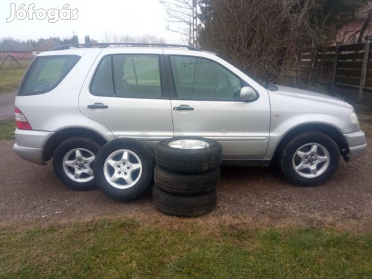 Mercedes ML230, LPG/benzin, kézi váltó, 2,7Tvonóhoroggal eladó