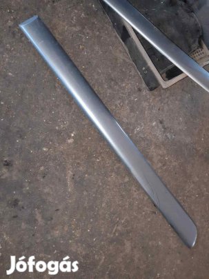 Mercedes ML 270 Jobb Hátsó Ajtó Díszléc